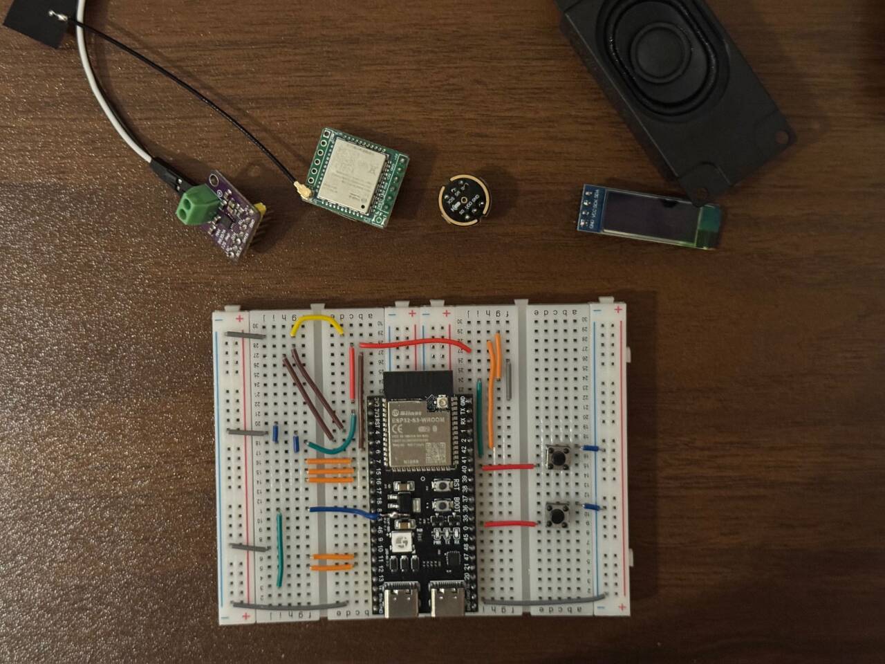 面包板4G模块接线图
